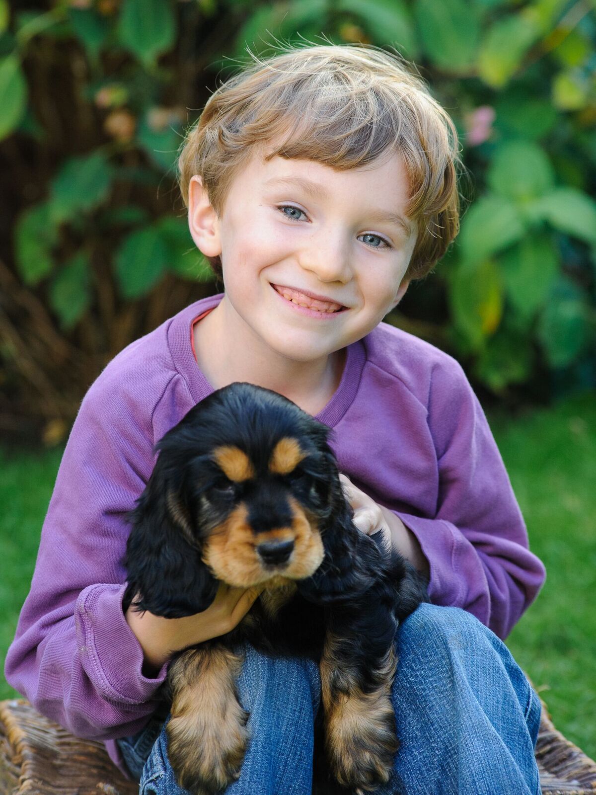 Theo and Tana facing